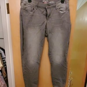 Levi's Denizen Skinny Jeans